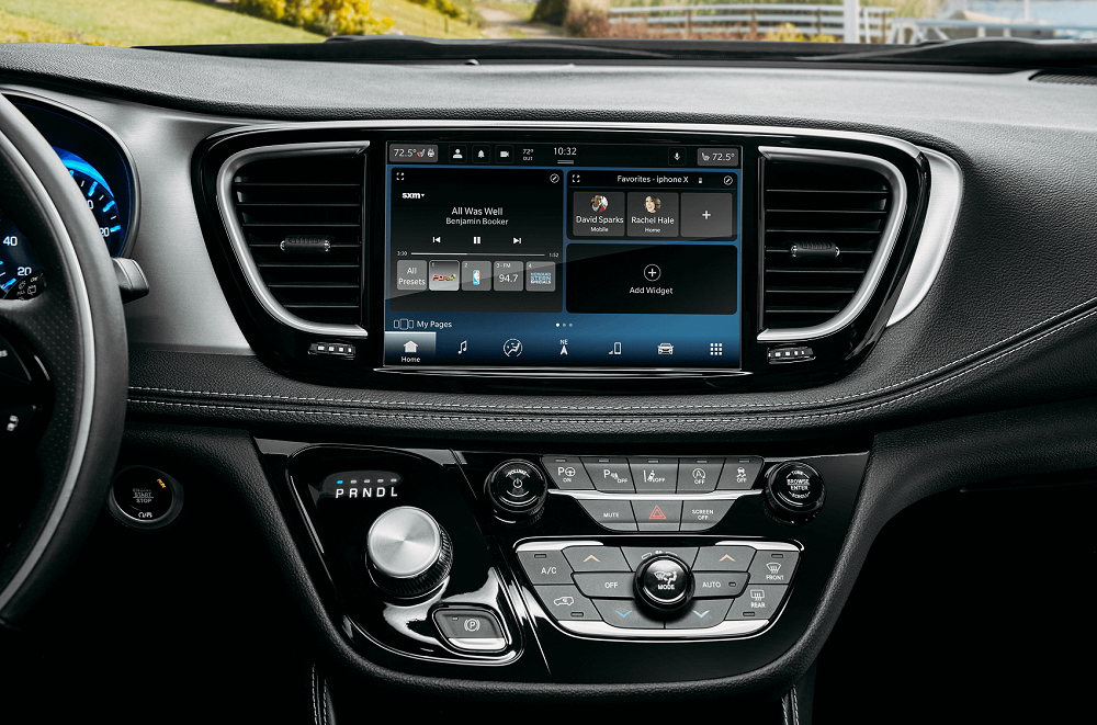 Chrysler Pacifica Technology Features