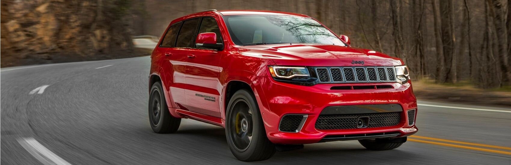 Jeep Grand Cherokee in Red Snipped